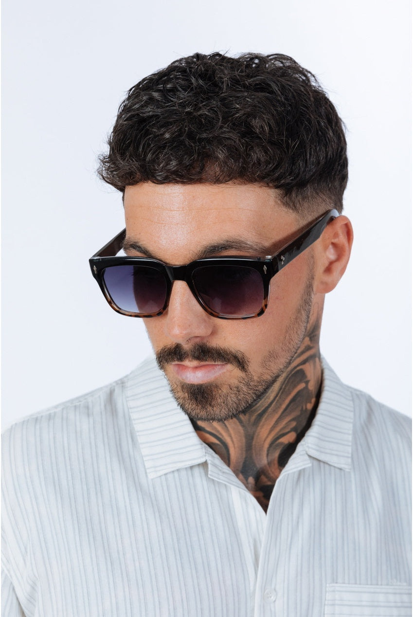 Square Sunglasses In Black Leopard SG2502302