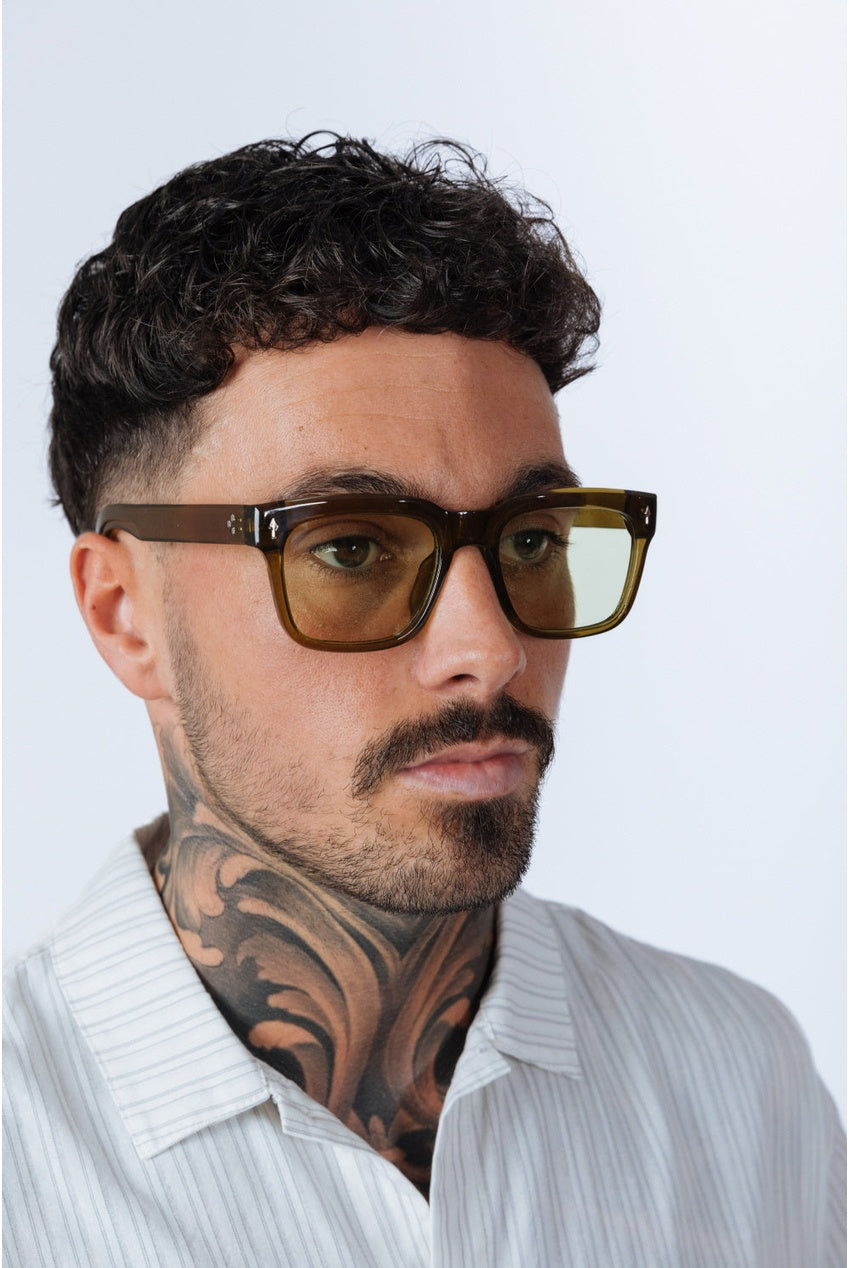 Square Sunglasses In Green SG2502317