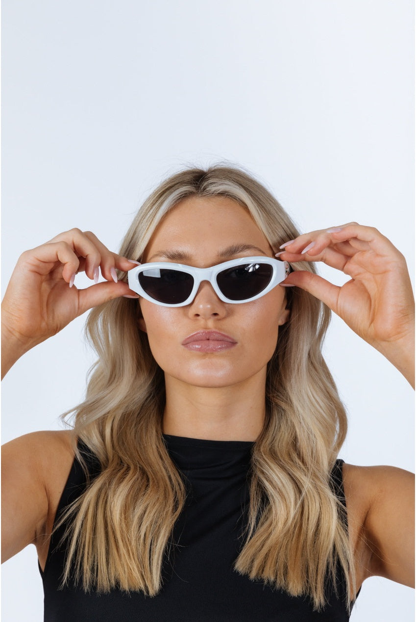 Star Racer Sunglasses In White SG2502607