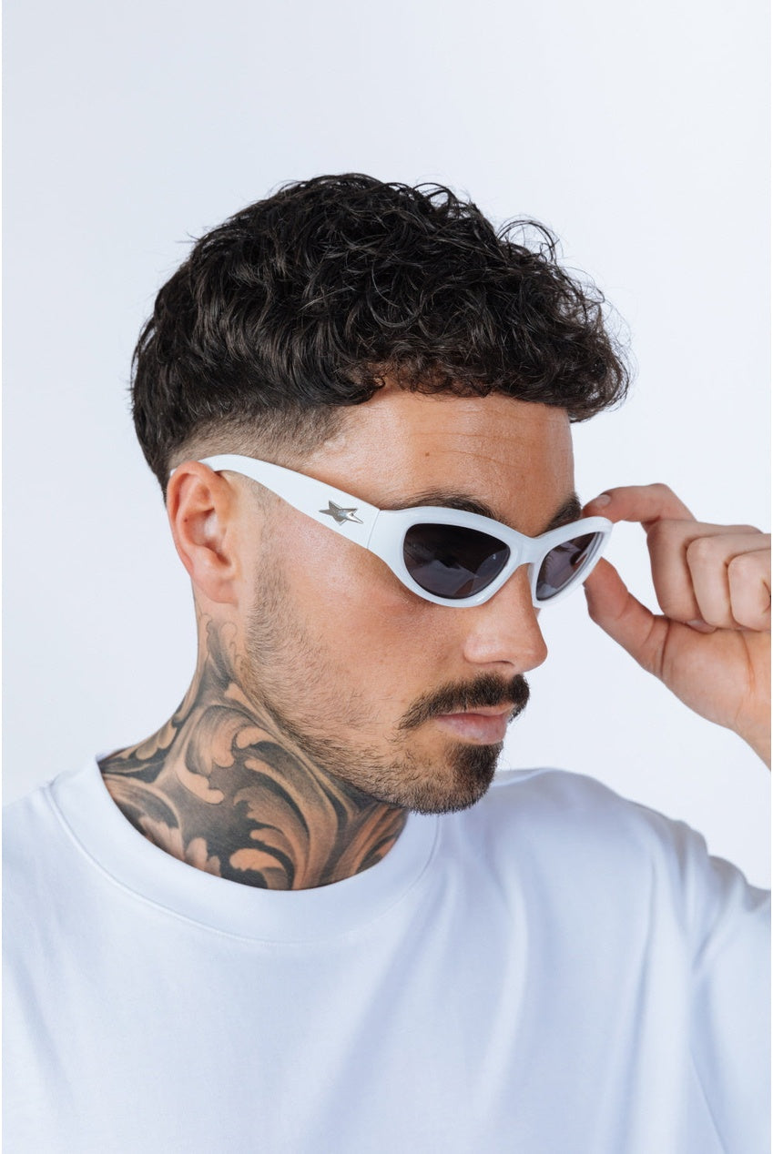 Star Racer Sunglasses In White SG2502607