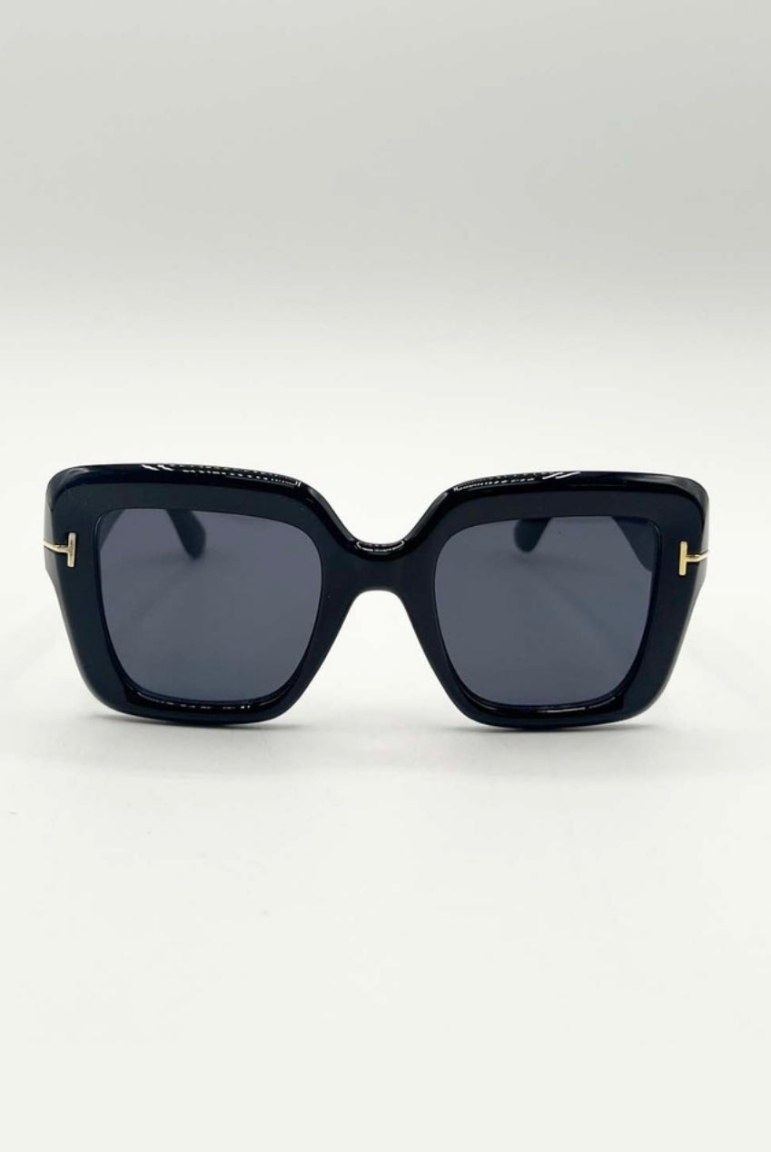 Bold Square Sunglasses In Black SG2503002