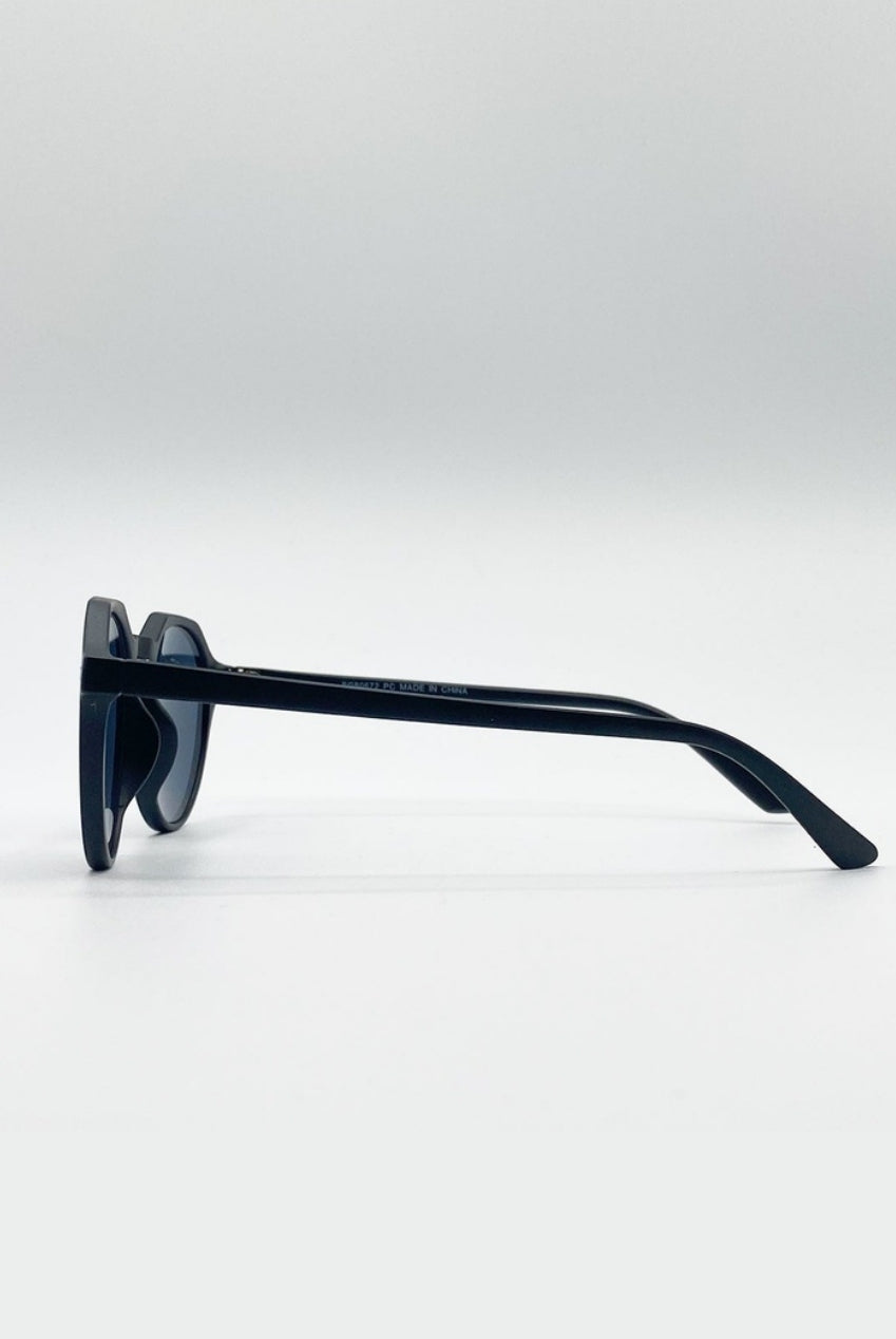 Matte Classic Preppy Sunglasses With Key Hole Nosebridge SG2503111