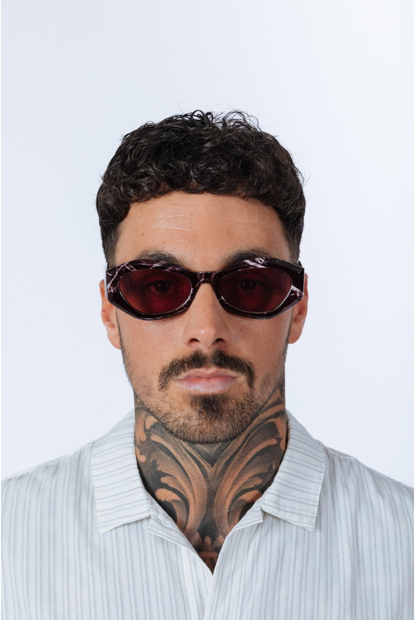 Retro Polygonal Cat-Eye Sunglasses In Red SG2503204