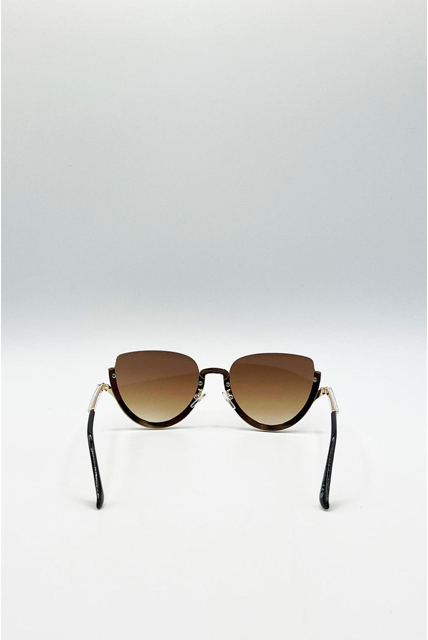 Upper Rimless Pearl Sunglasses In Gold Brown SG2503324