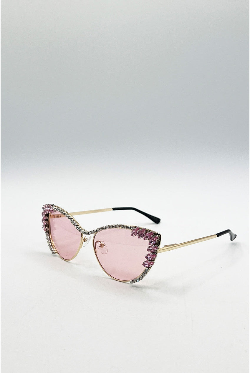 Cat-Eye Diamante Sunglasses In Pink SG2503609