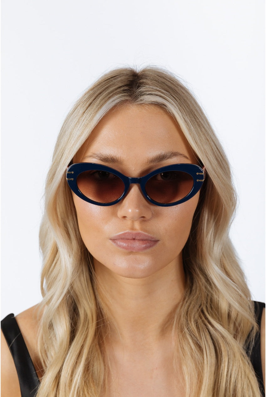 Oval Cat-Eye Sunglasses In Navy Red SG2510415