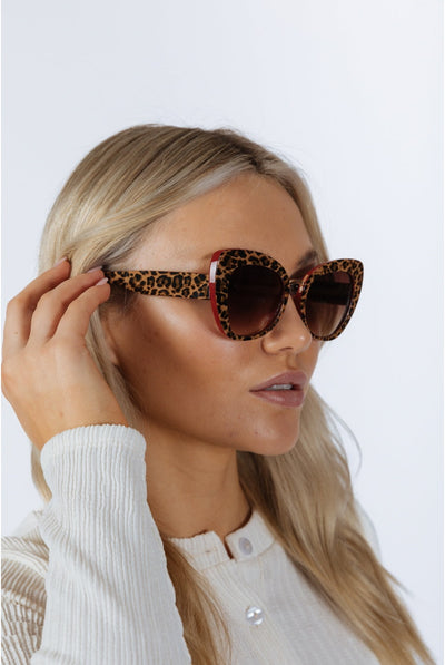 Brown - Oversized Cat-Eye Sunglasses In Brown Red by SVNX