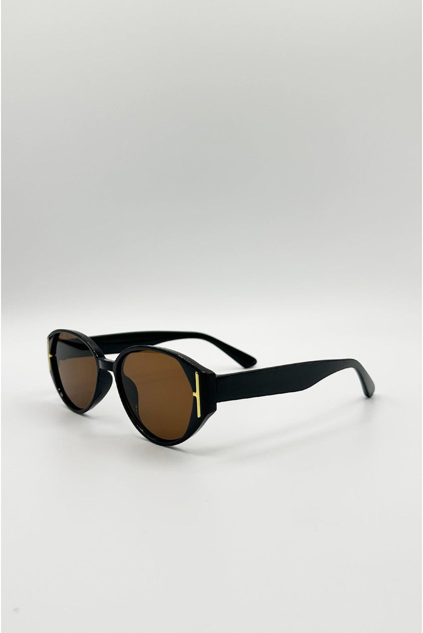 Round Cat Eye Detail Sunglasses In Black SG2600102