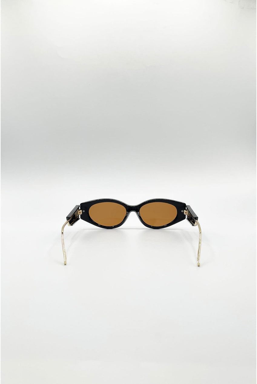 Oval Metal Detail Sunglasses In Black SG2600202