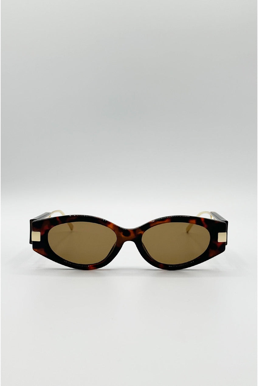 Oval Metal Detail Sunglasses In Tortoiseshell SG2600205