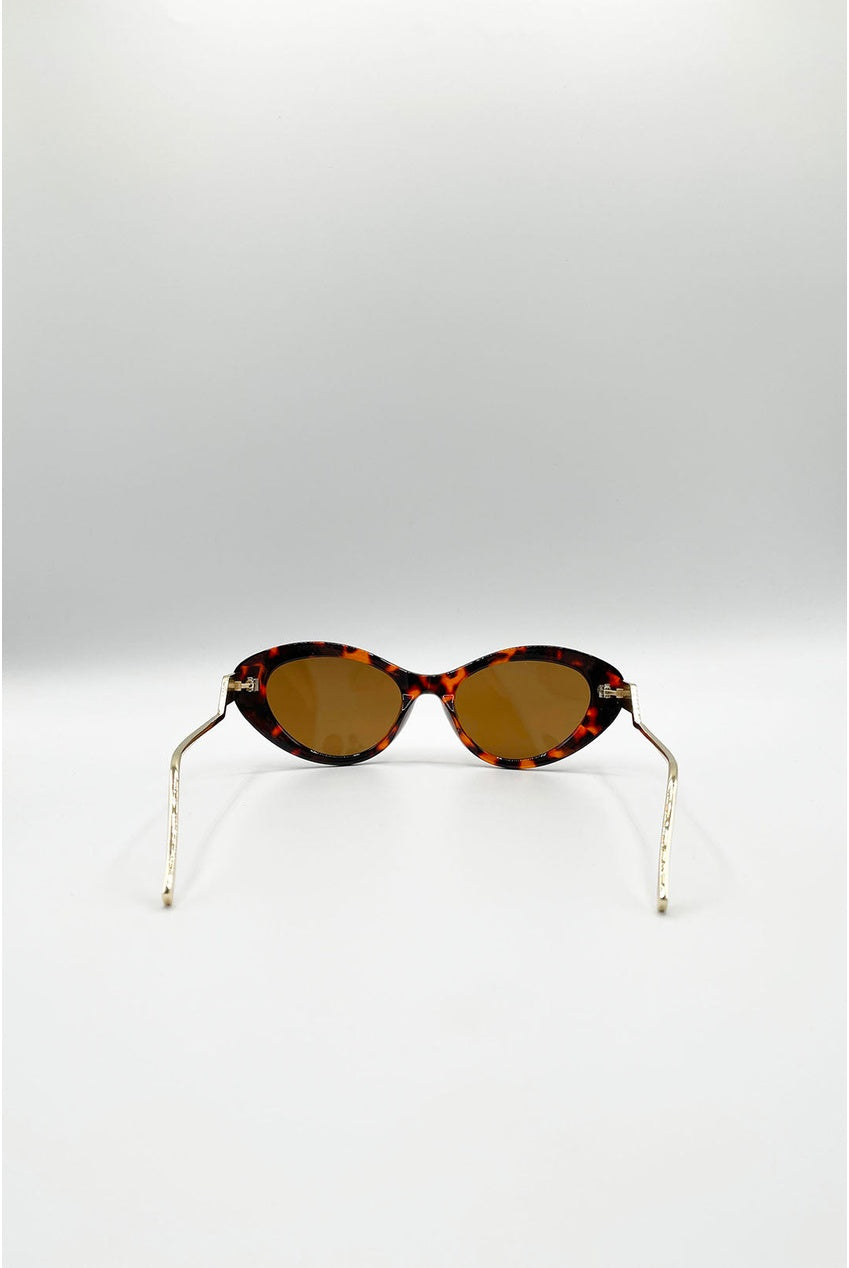 Cat Eye Metal Side Detail Sunglasses In Tortoiseshell SG2600905