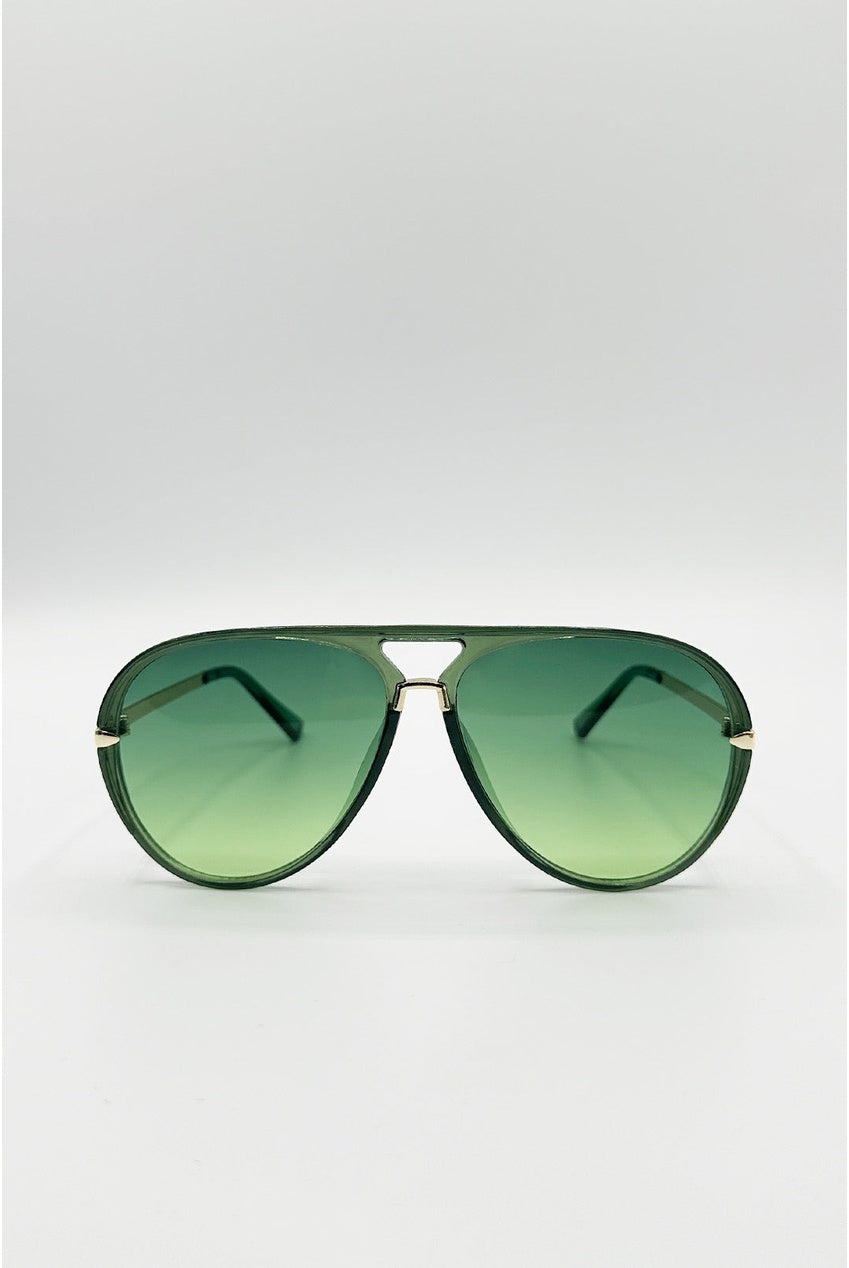 Bold Aviator Metal Arm Sunglasses In Green In Green SG2601617