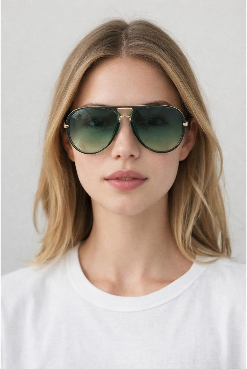 Bold Aviator Metal Arm Sunglasses In Green In Green SG2601617