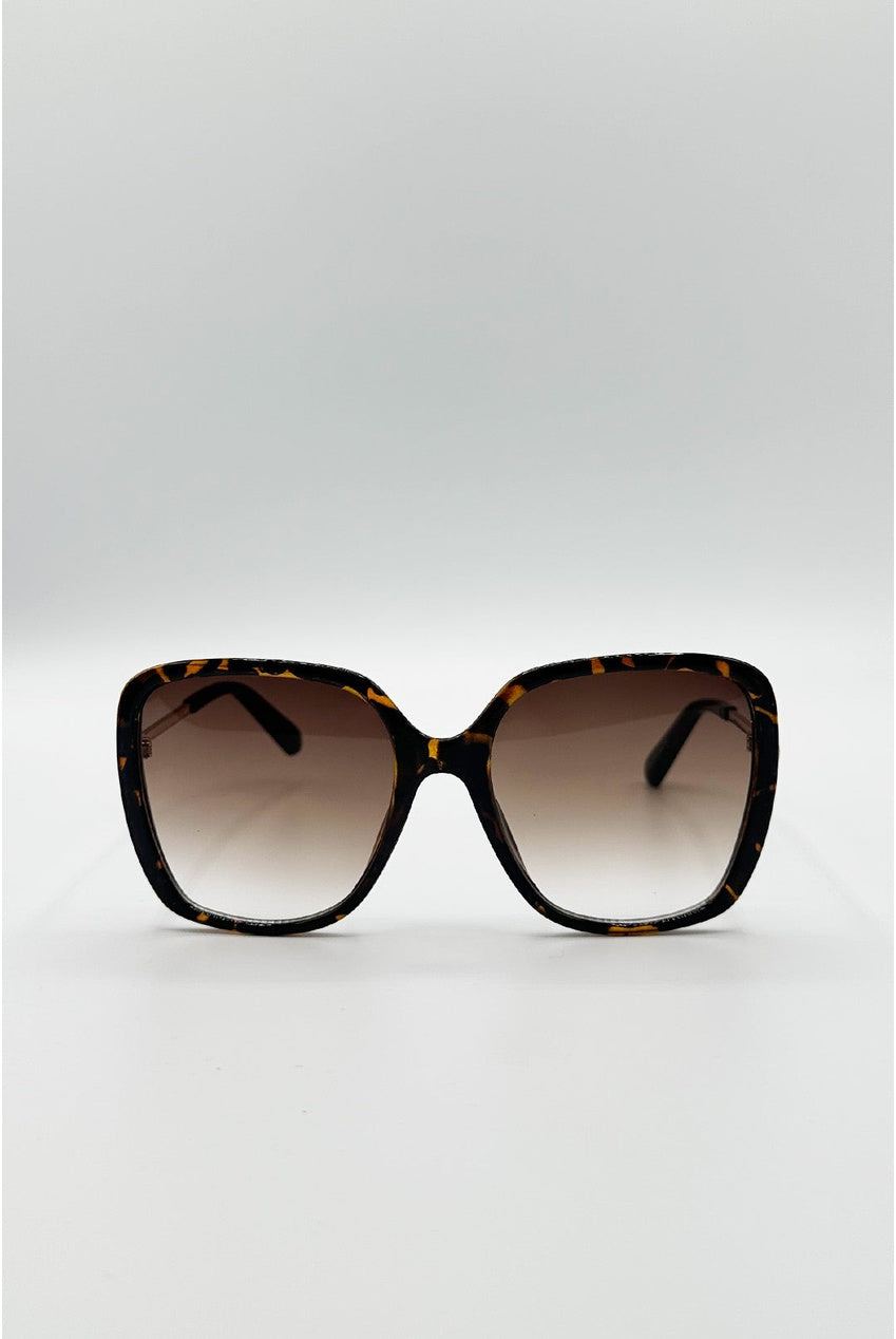 Oversized Square Sunglasses In Tortoiseshell SG2601705