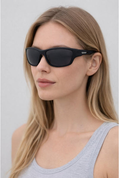 Black - Basic Outdoor Sports Racer Sunglasses In Black With Case by SVNX