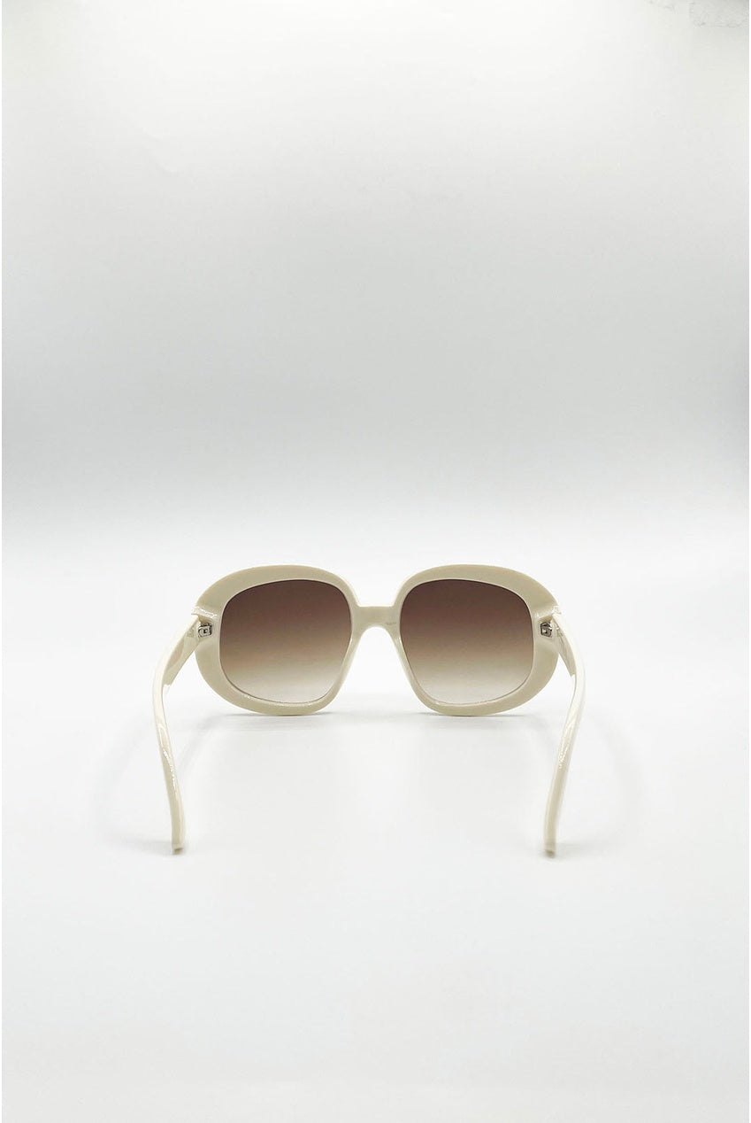 Bold Round Oversized Sunglasses In Cream SG2603930