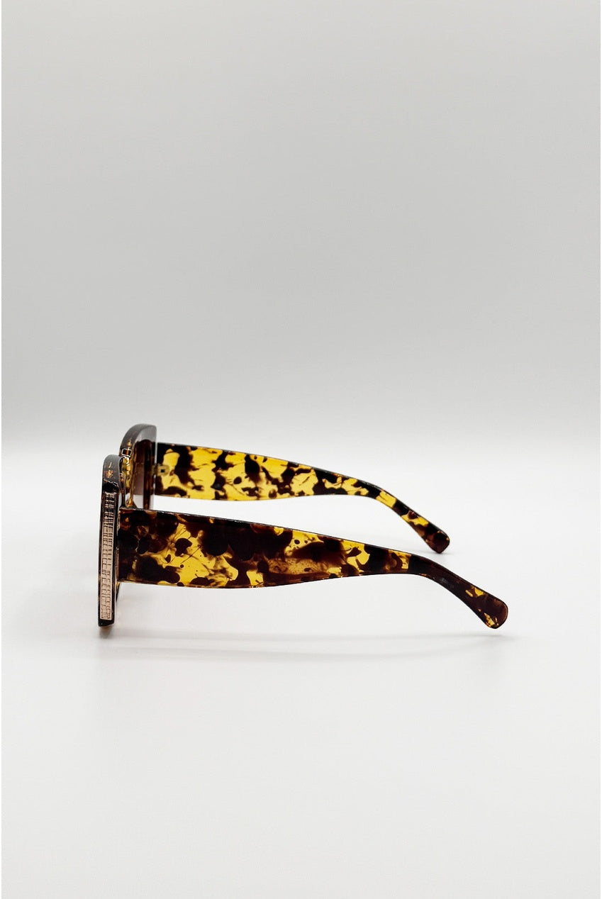 Oversized Square Sunglasses In Tortoiseshell SG2604405
