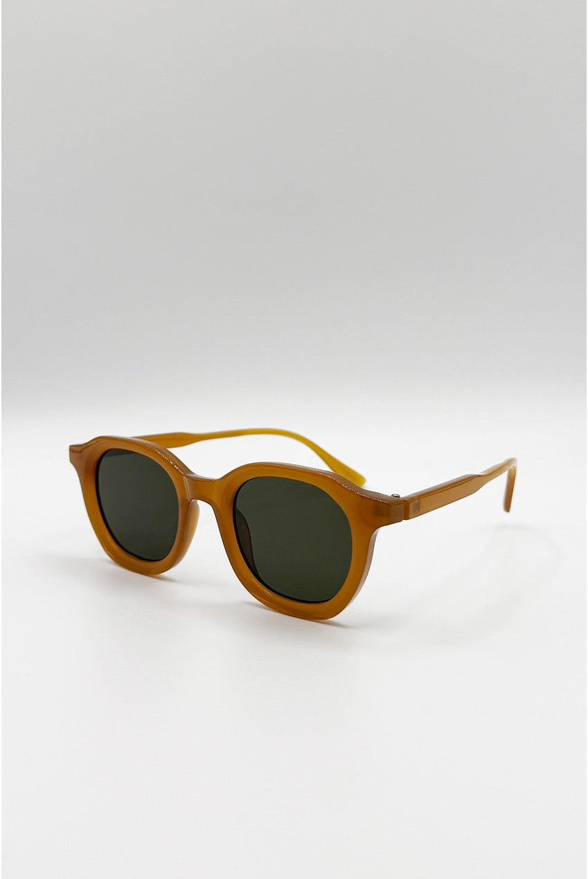 Bold Preppy Sunglasses In Brown SG2604906