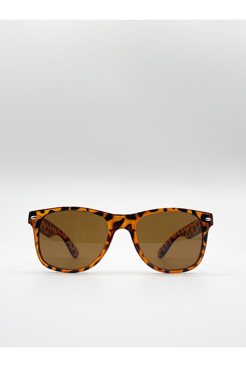 Classic Wayfarer Plastic Frame Sunglasses SG2607005