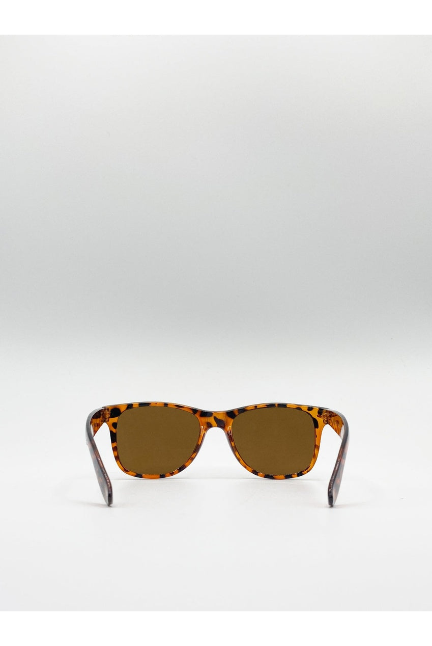 Classic Wayfarer Plastic Frame Sunglasses SG2607005