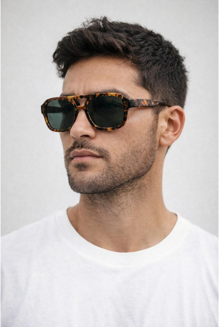 70's Navigator Sunglasses In Tortoiseshell SG2607405