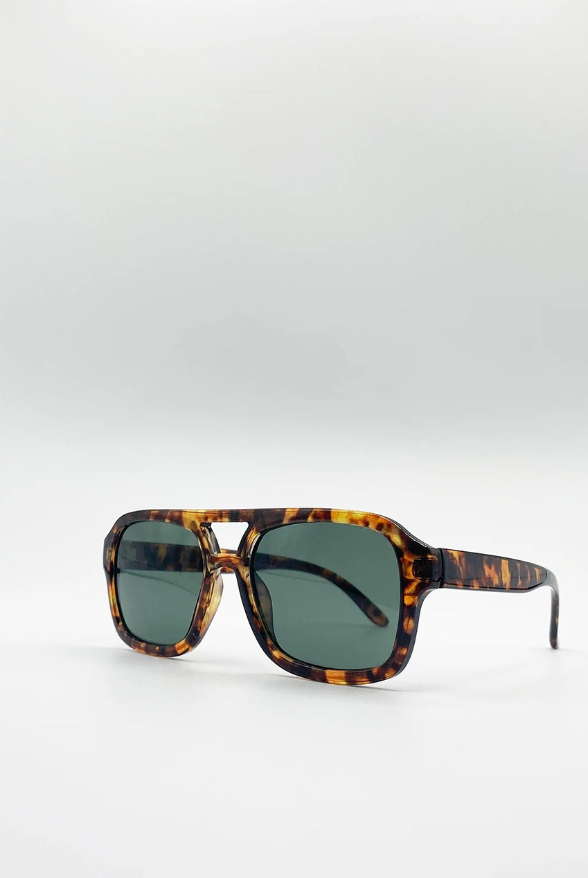 70's Navigator Sunglasses In Tortoiseshell SG2607405