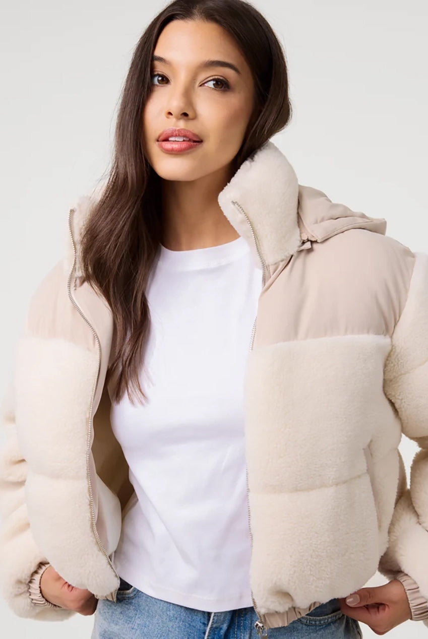 Teddy Coat With Hood SS25344P013