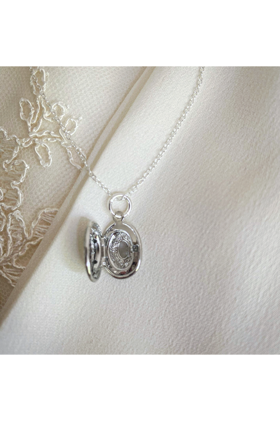 Tabitha Mini Silver Oval Locket TABITHAMINISILVER