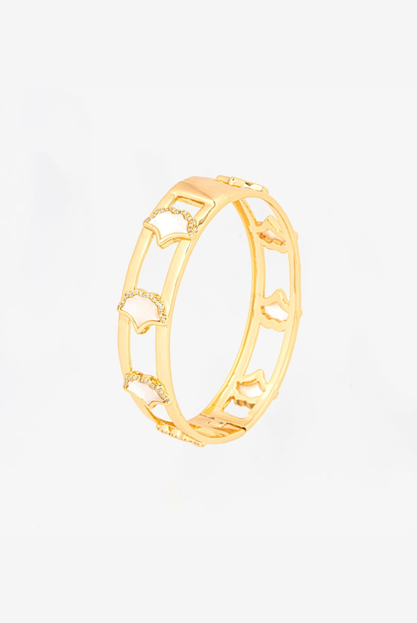 Gingko Gold Shell Bangle US01-10178