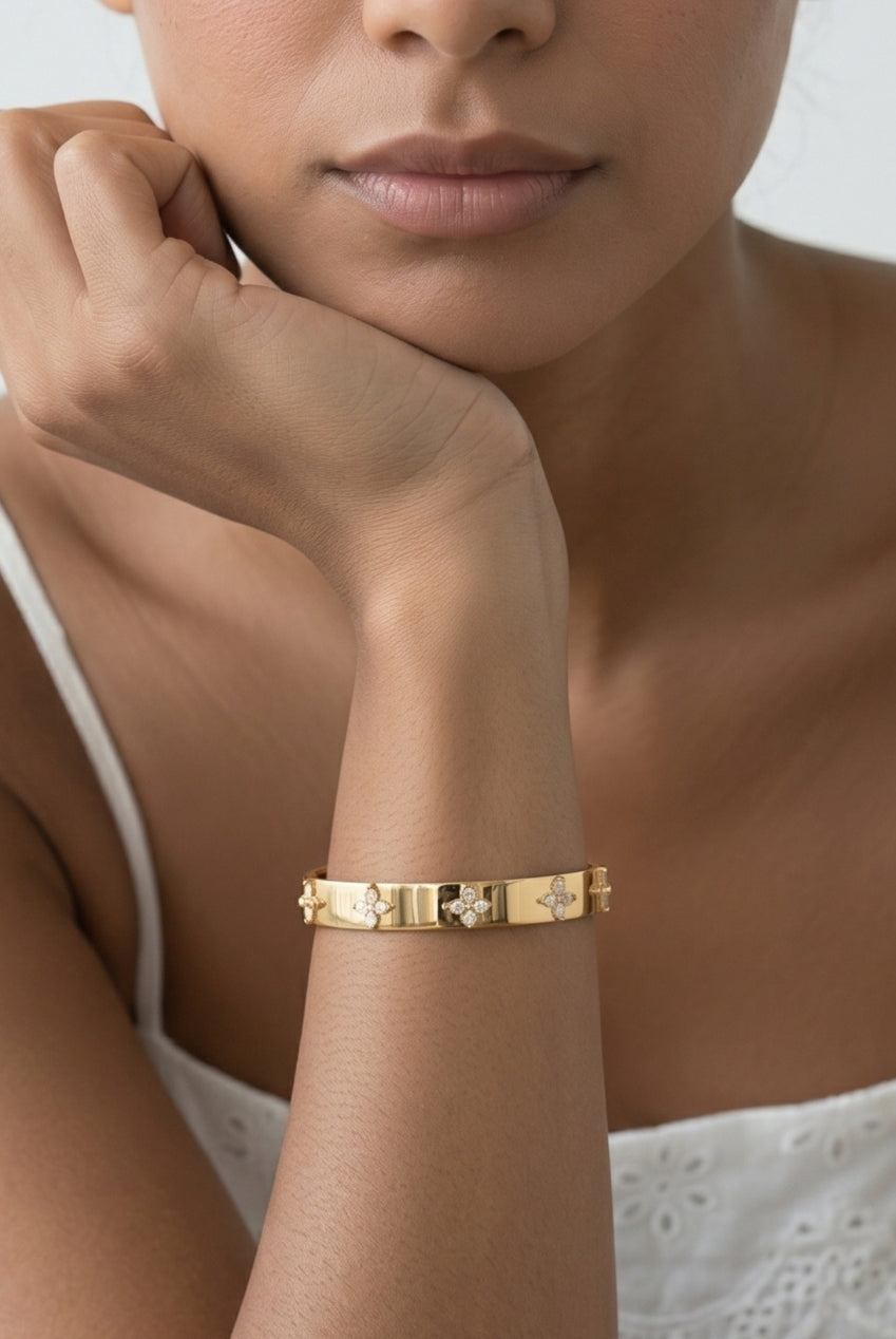 Kinmokusei Gold Bead Floral Bangle US01-10277