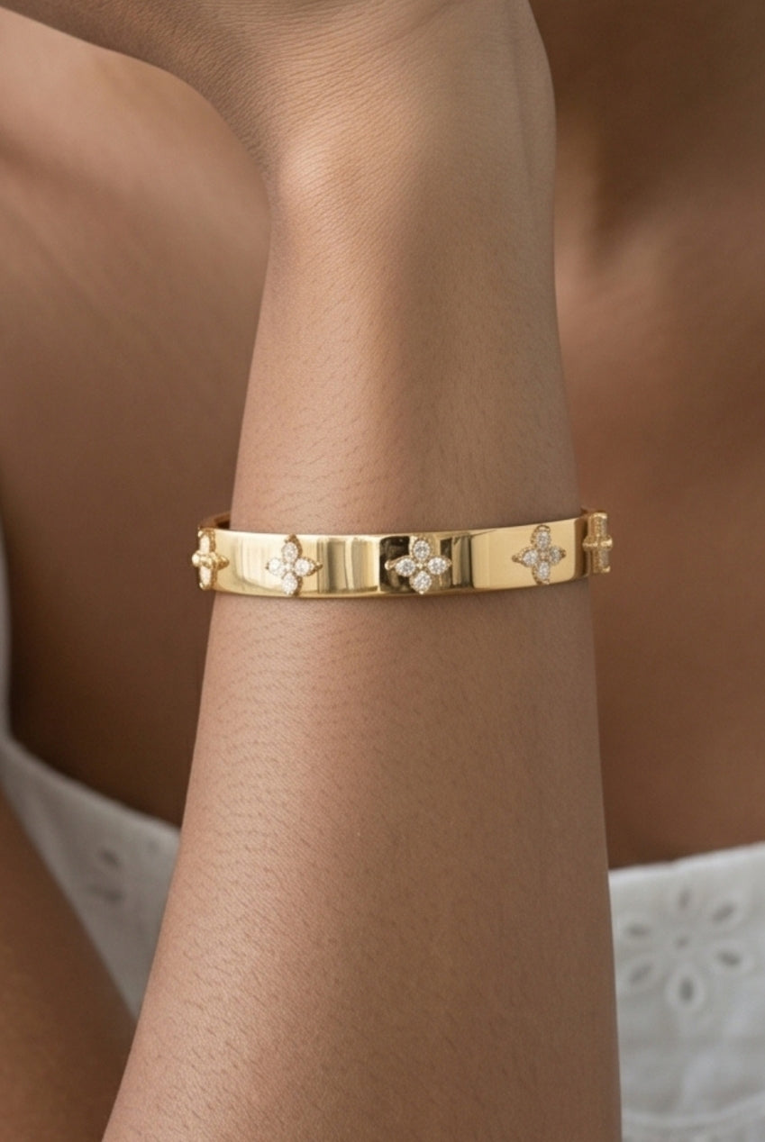 Kinmokusei Gold Bead Floral Bangle US01-10277