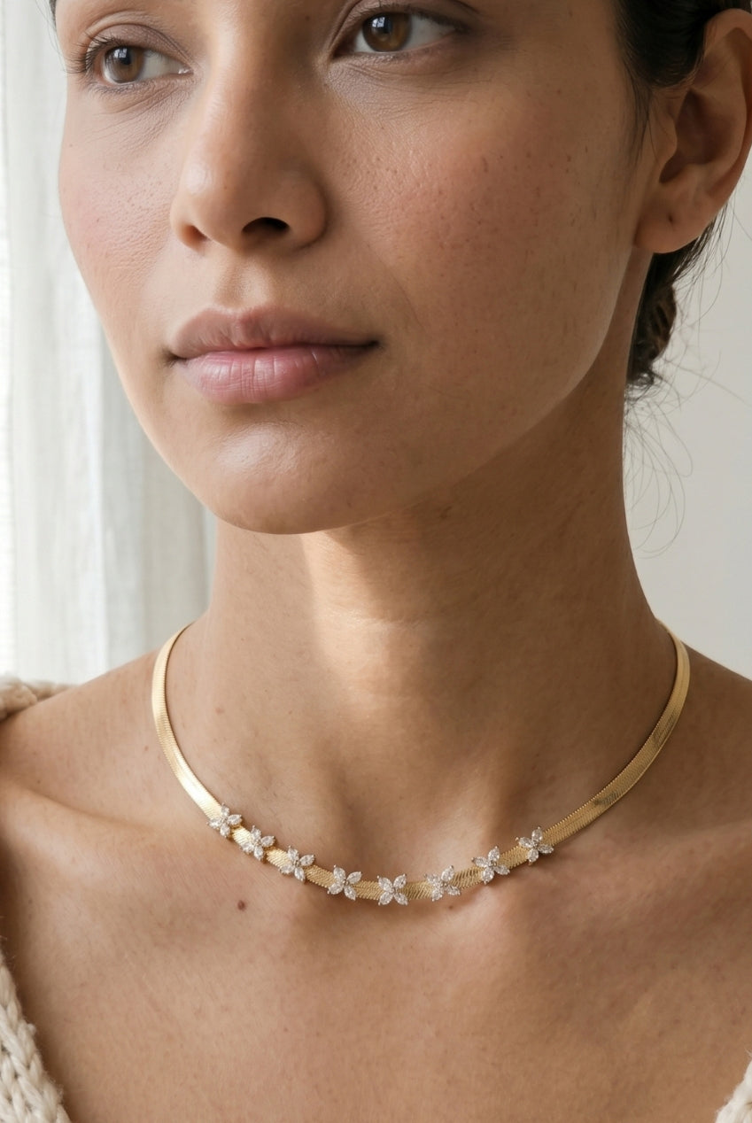 Kinmokusei Gold Chain Floral Necklace US01-10284