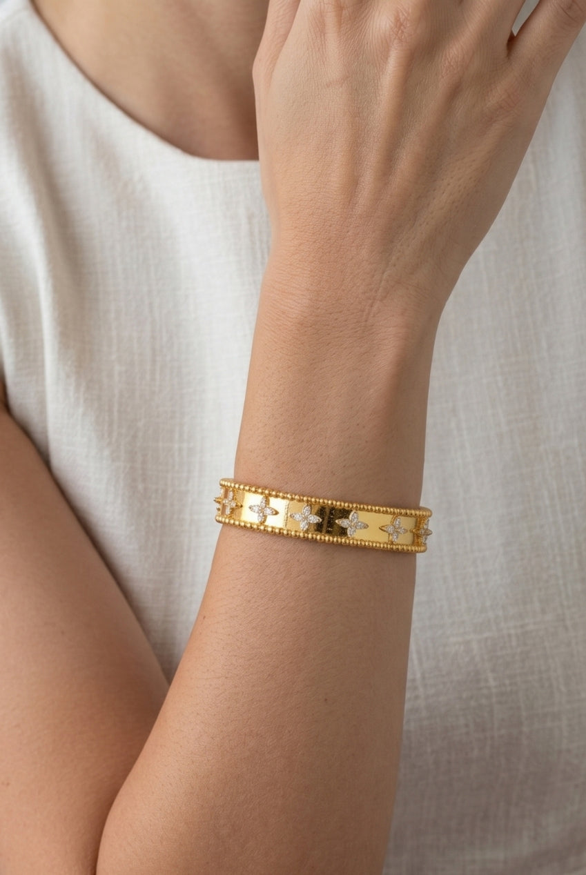 Kinmokusei Gold Flower Beaded Bangle US01-10314