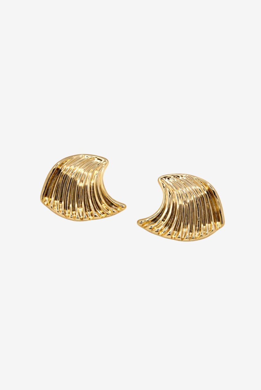 Nami Gold Wave Large Stud Earrings US01-10567