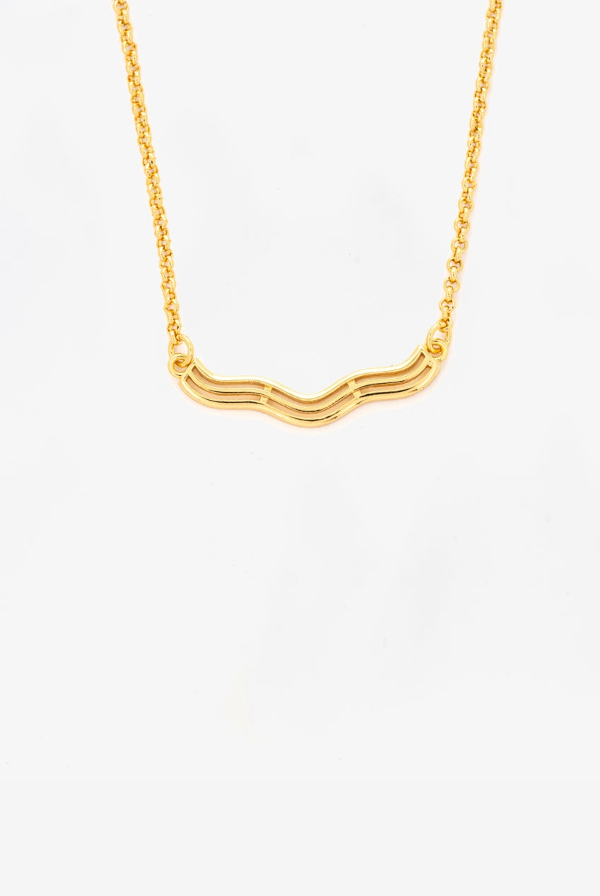 Nami Gold Wave Necklace US01-10666