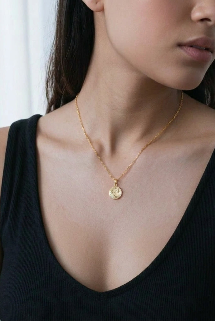 Nami Gold Wave Pendant US01-10840