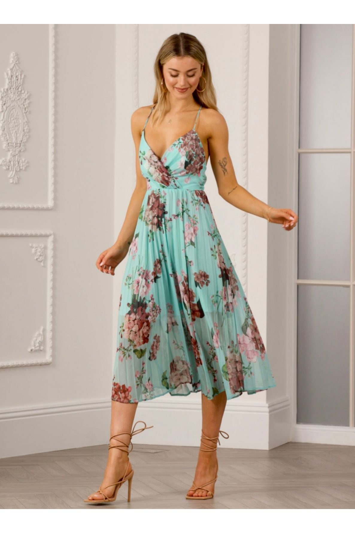 Floral Print Pleated Wrap Body Midi Dress UTSS22019