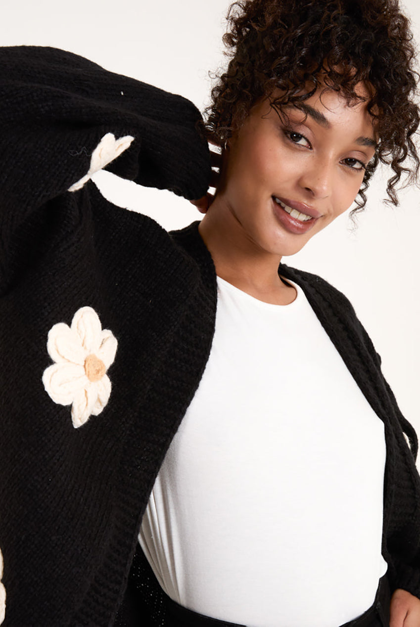 Daisy Large Flower Cardigan WF5257BV003