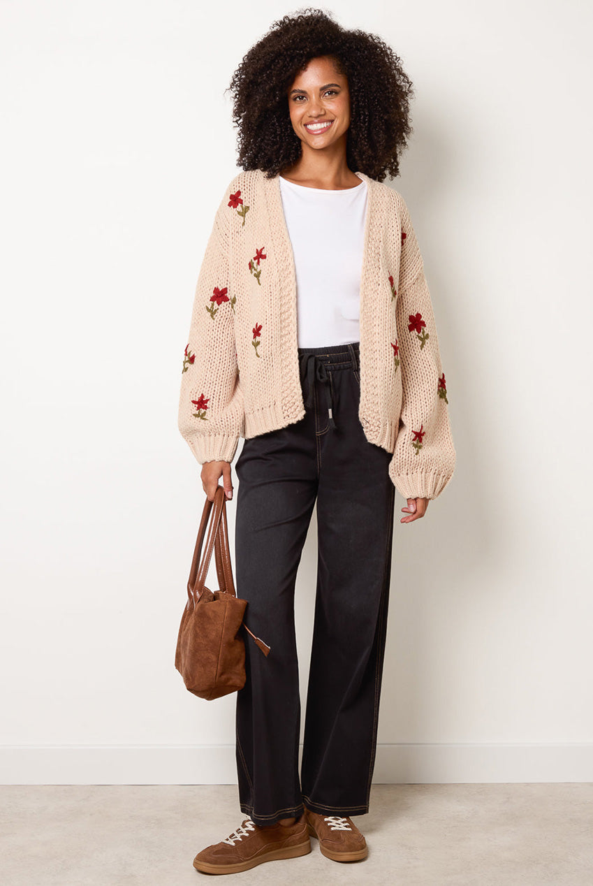 Flower Embroidery Detailed Cardigan WF5426BV001