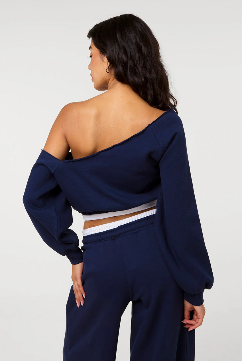 Off The Shoulder Graphic Sweatshirt AW26000P008
