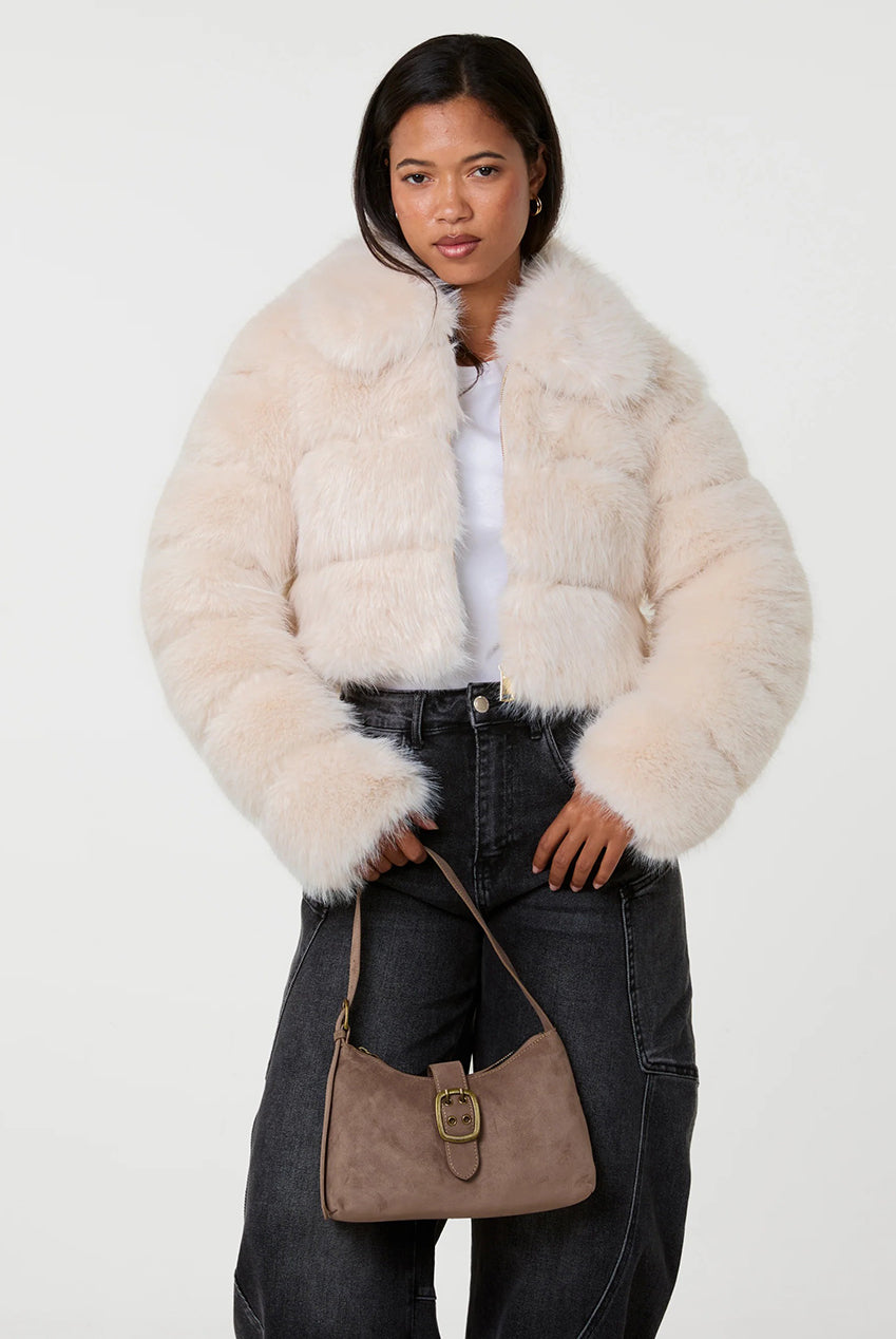 Faux Fur Cropped Coat AW26018P013