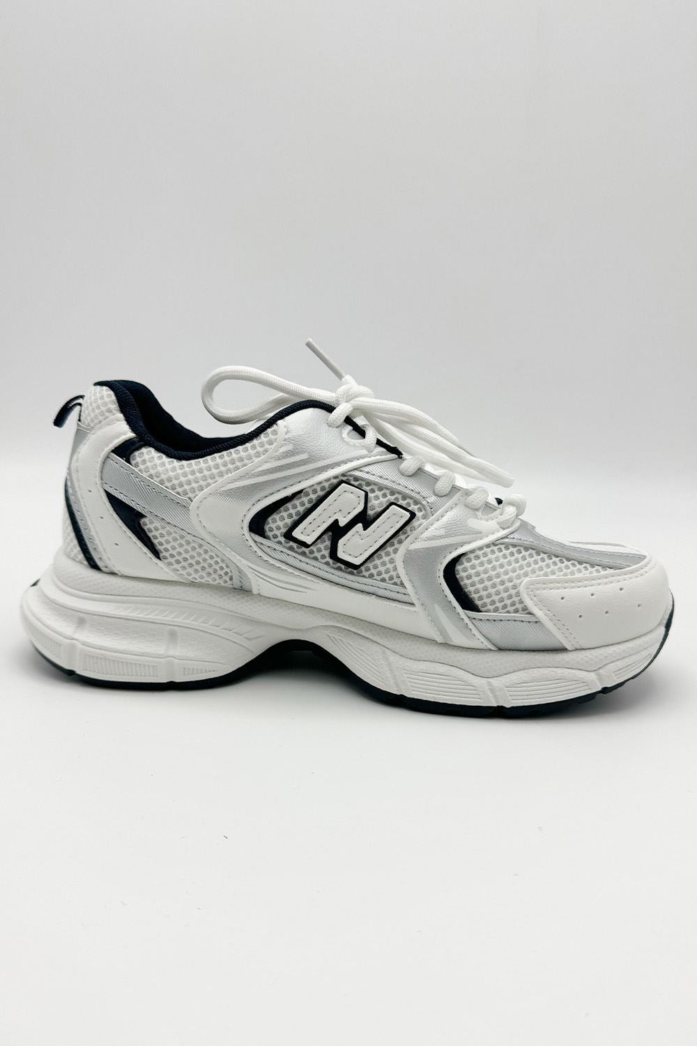 Novastride Mesh Lace-Up Trainers In White 23016-WHT-3
