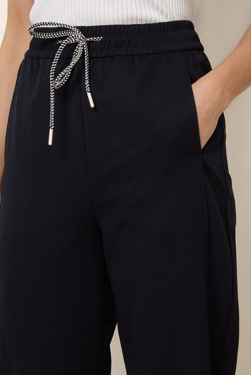 Elastic Waist Drawstring Trousers BV269210008