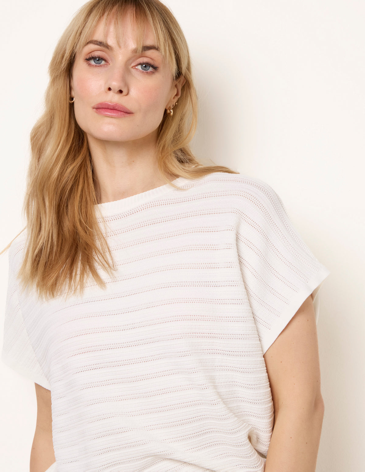Textured Sleeveless Knit Top BV3912014