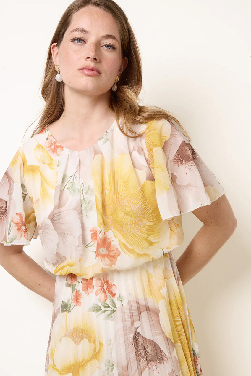 Pleated Scoop Neck Short Sleeve Floral Dress BV6255IT178