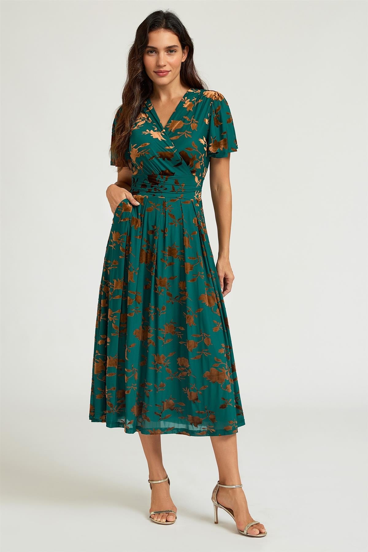Velvet Flock Short Sleeve Midi Dress In Jade Green FS987