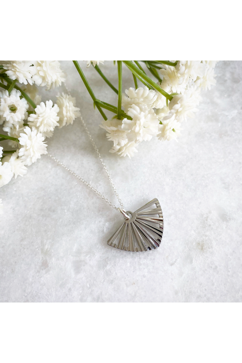 Wisteria London Fan Necklace - Silver