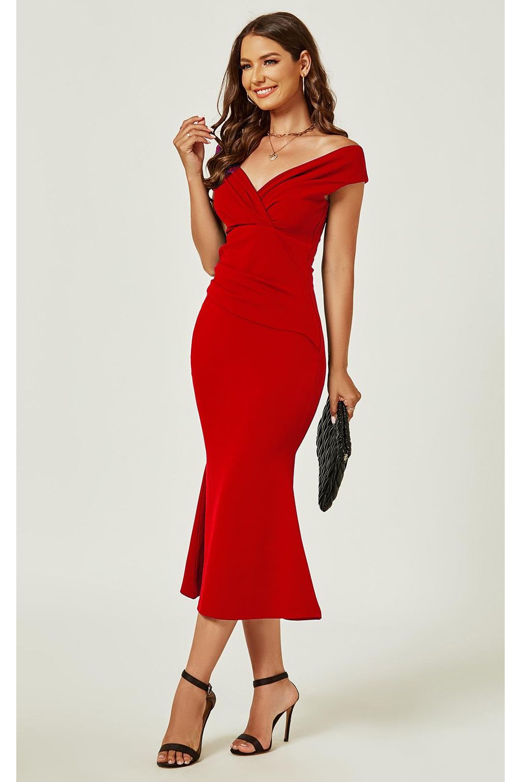 Bardot Pleated Midi Dress In Red FS475