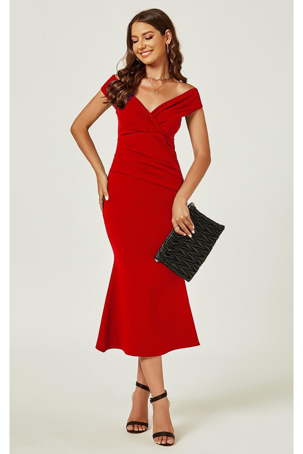 Bardot Pleated Midi Dress In Red FS475