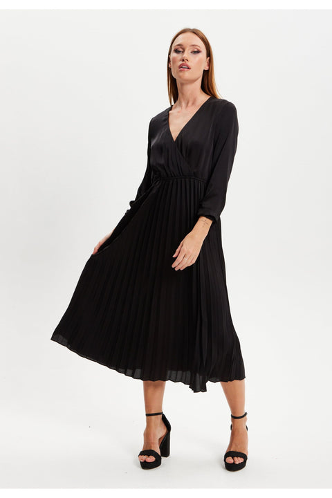 Black Midi Dress With Pleat Details by Liquorish